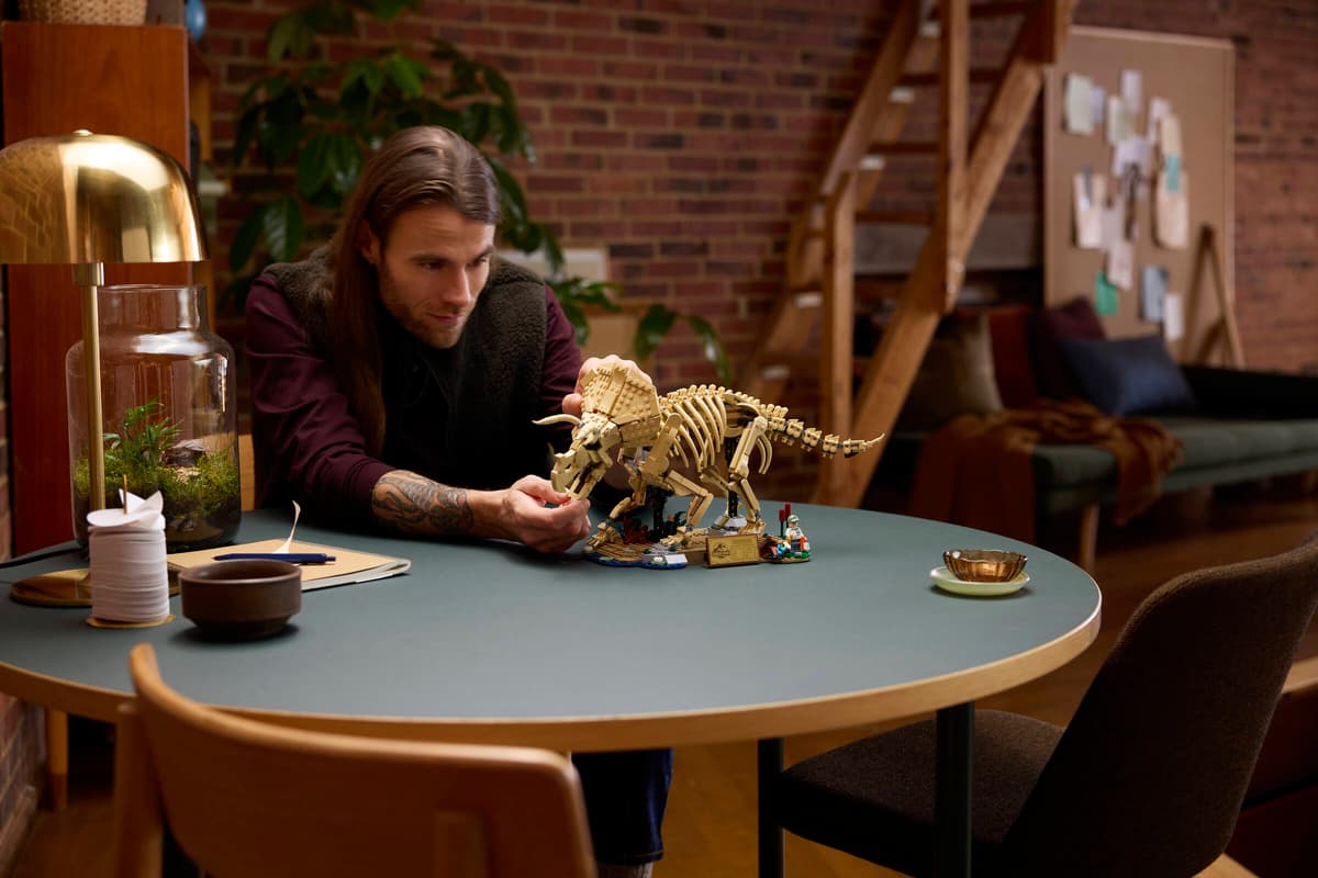 LEGO® Jurassic World™ ~ Dinosaur Fossils: Triceratops #77985 1154 Pieces