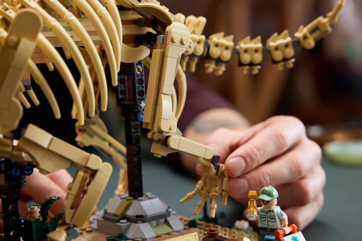 LEGO® Jurassic World™ ~ Dinosaur Fossils: Triceratops #77985 1154 Pieces