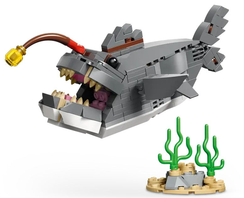 LEGO® Creator 3-In-1 Fierce Shark with a Treasure Chest #31381 379 Pieces
