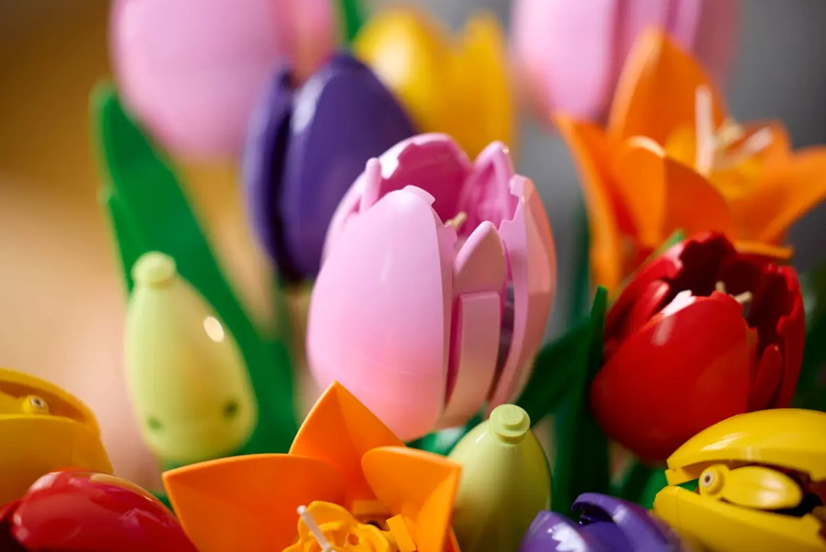 LEGO® Botanicals:  Tulip Bouquet #11501 576 Pieces