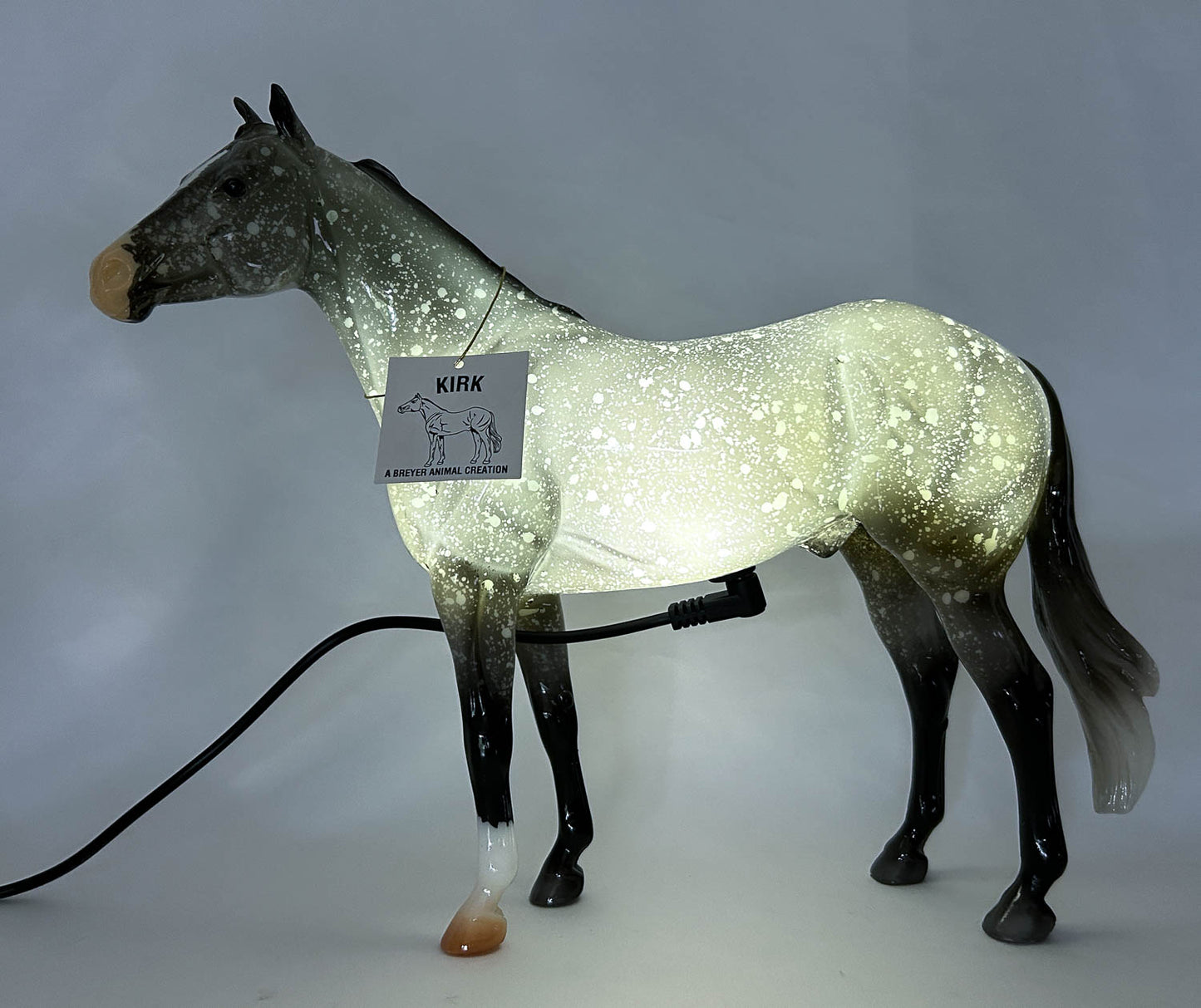 Standing Thoroughbred ~ Kirk - Vintage Club NIGHT LIGHT