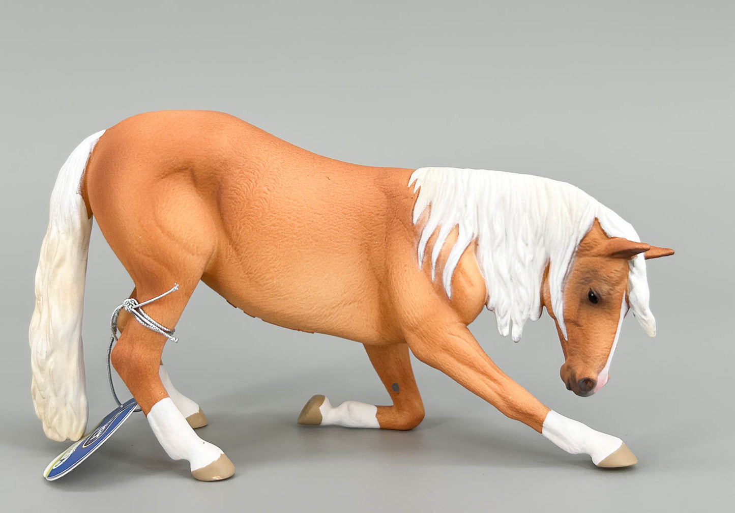 Bowing Lusitano Mare, Palomino