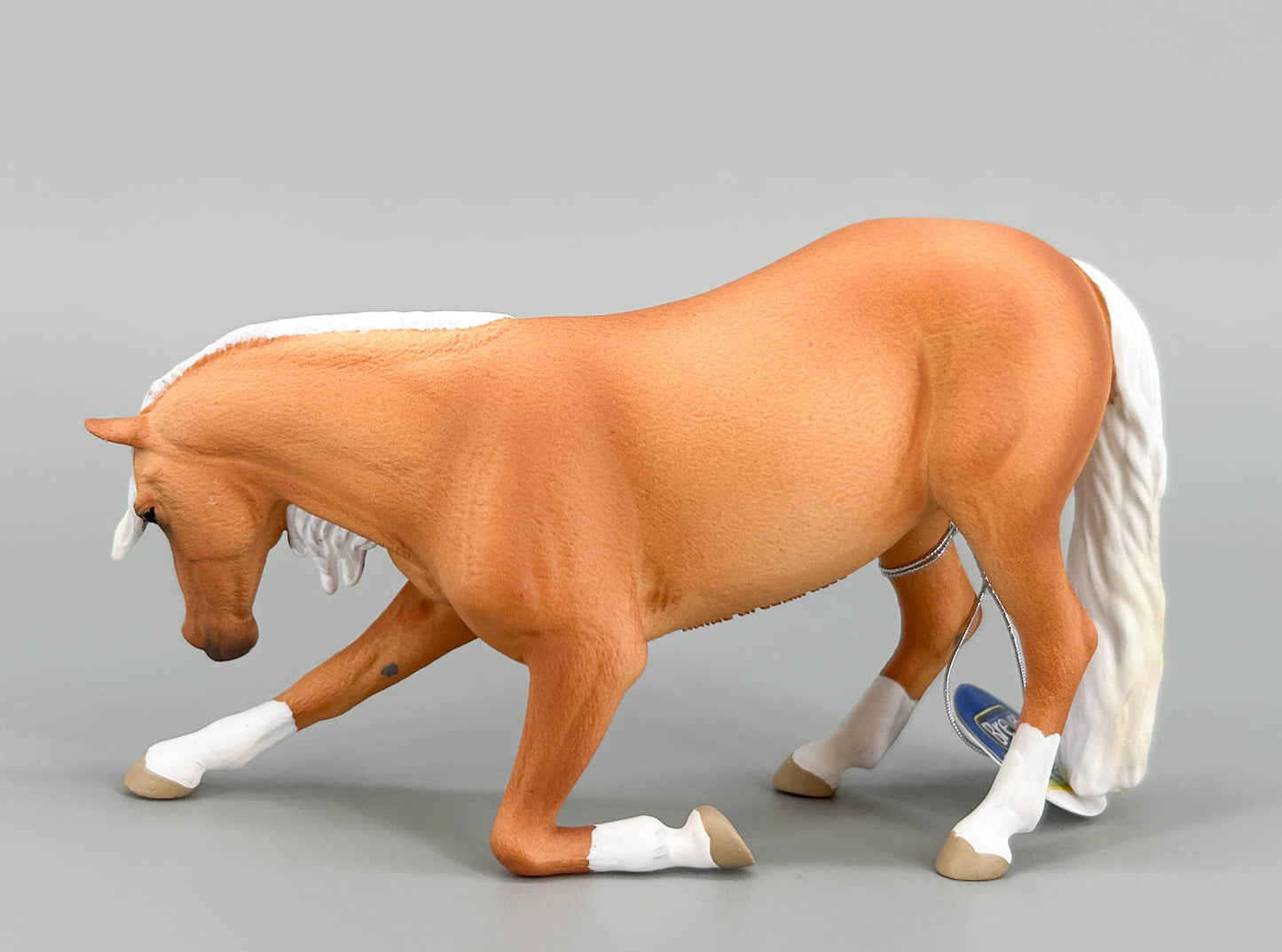 Bowing Lusitano Mare, Palomino