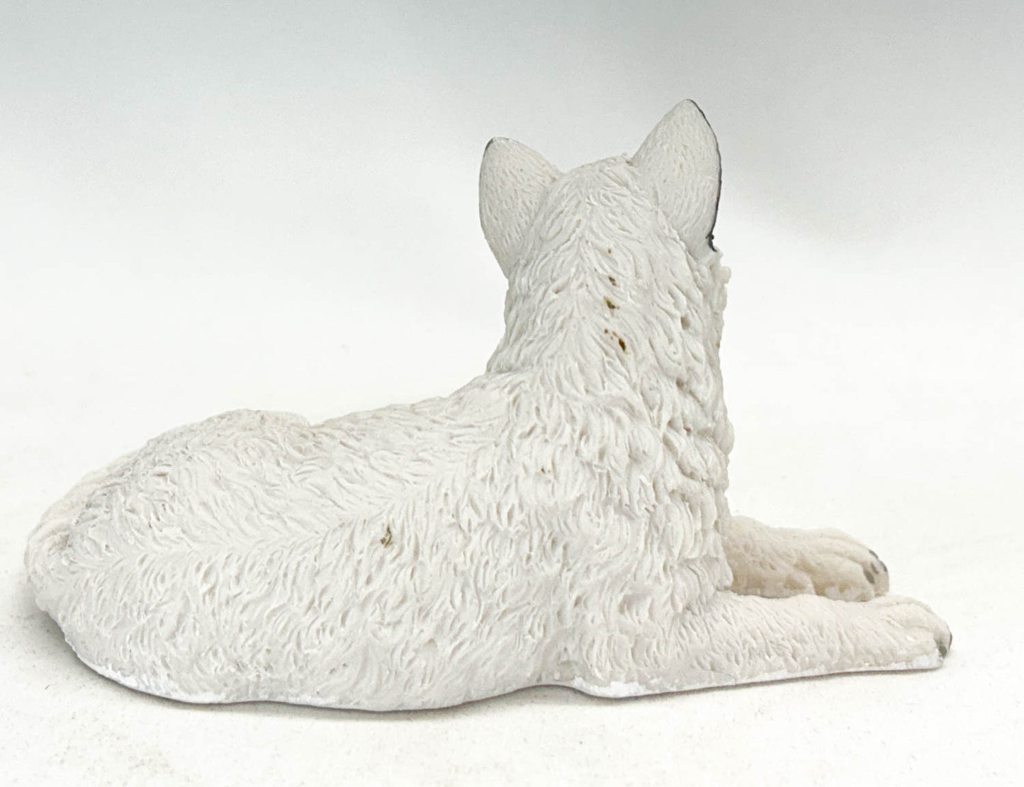 White Wolf Puppy, Lying Resin