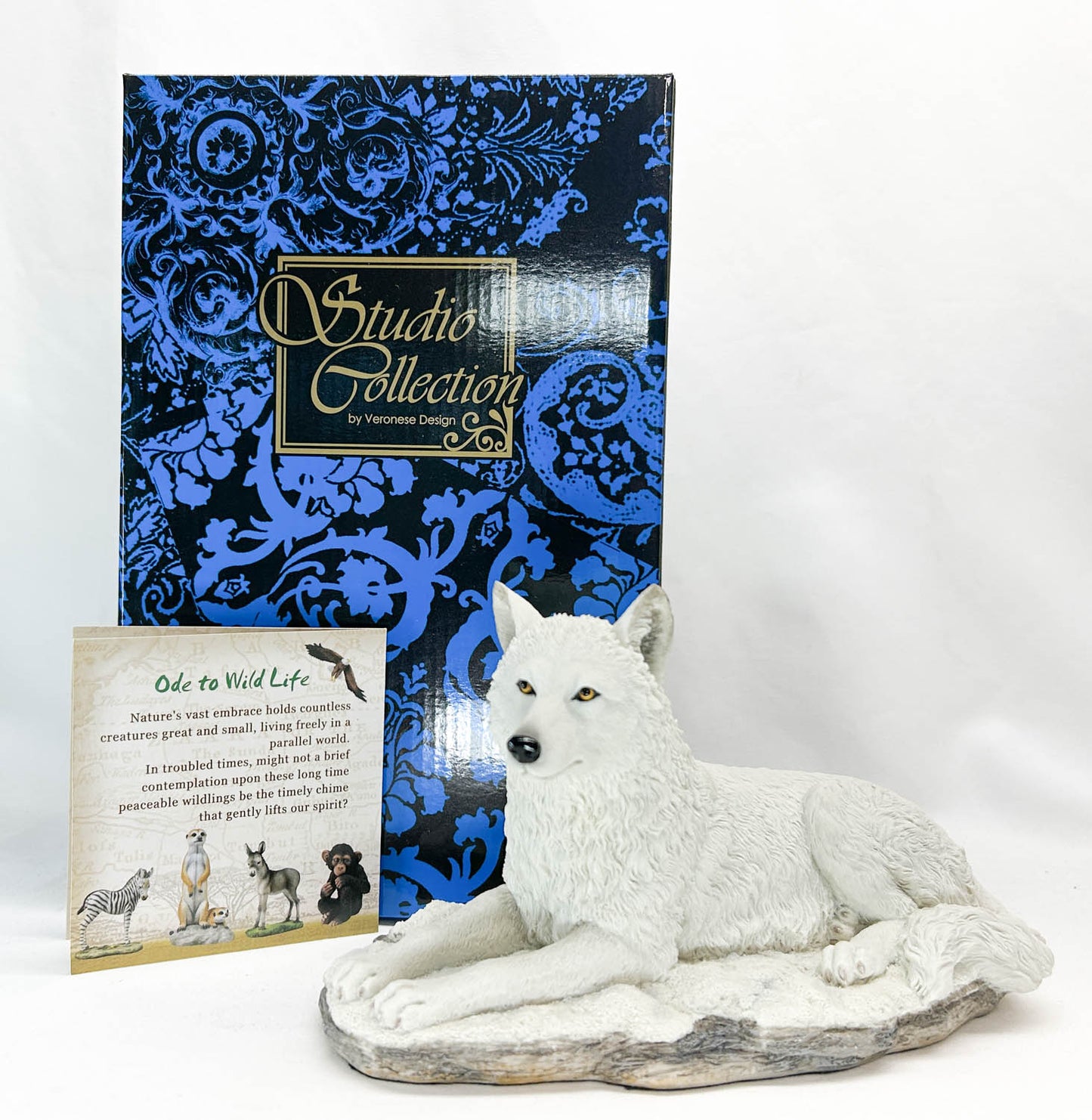 White Wolf Adult, Lying Resin