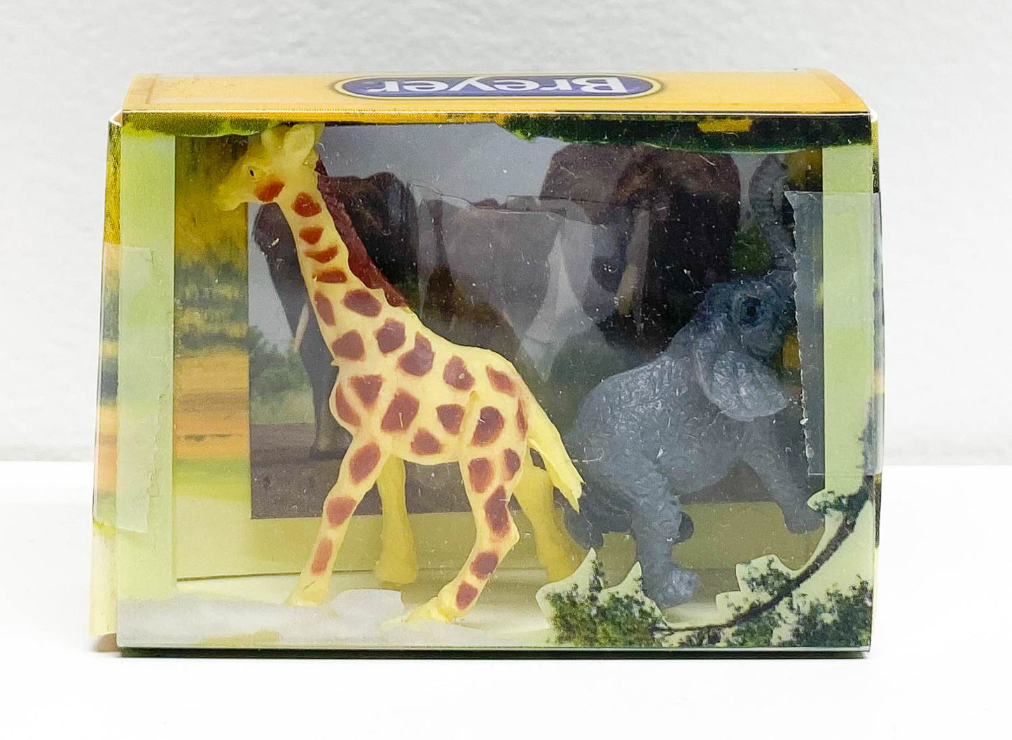 Pocket Box Elephant and Giraffe Set
