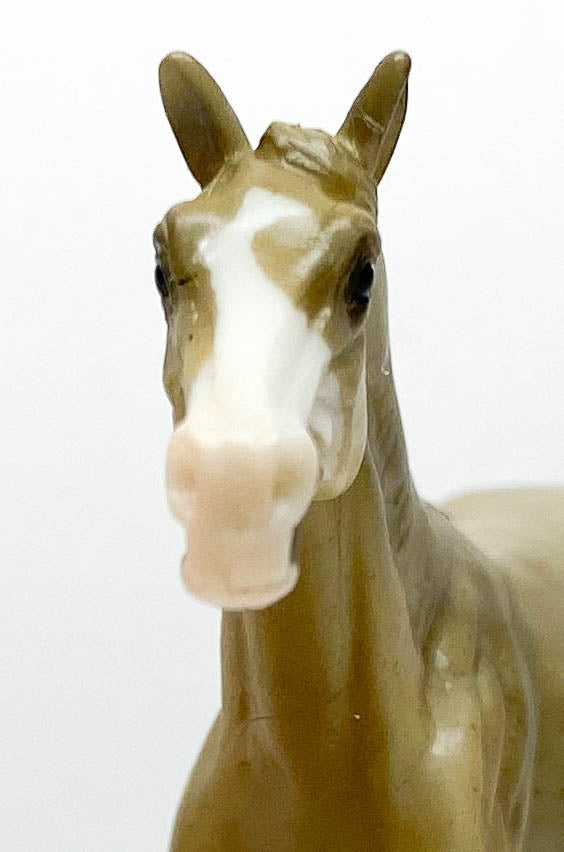 Walking Thoroughbred ~ Radner - Breyerfest 2022