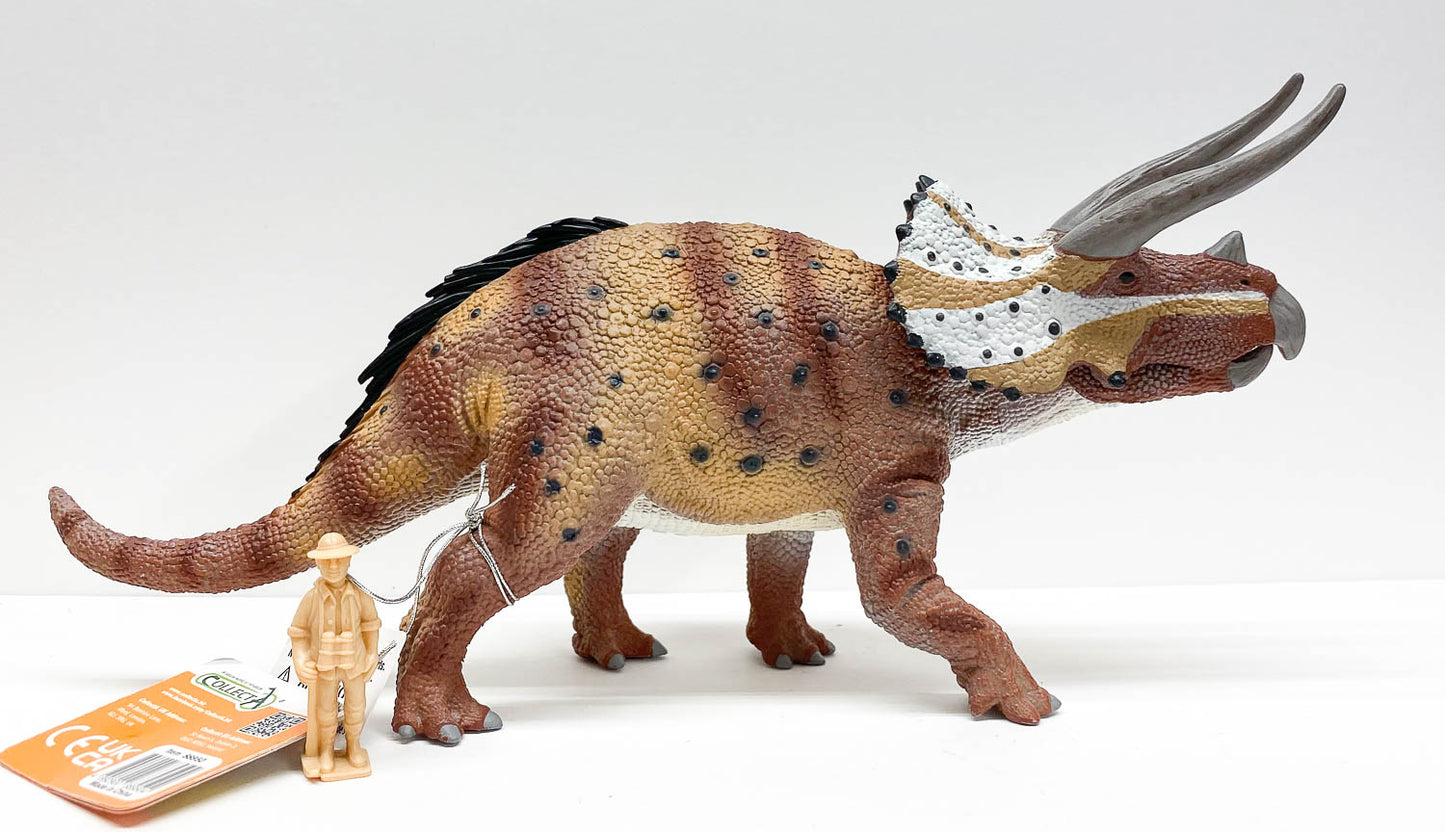 Triceratops Horridus - Deluxe 1:40 scale w/ Moving Jaw